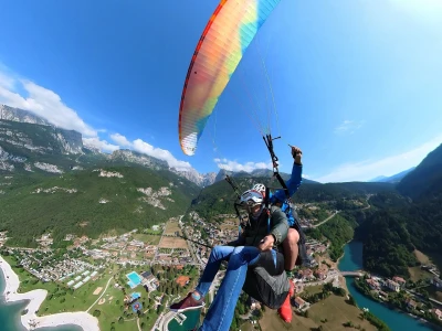 Paragliding Molveno lake_5